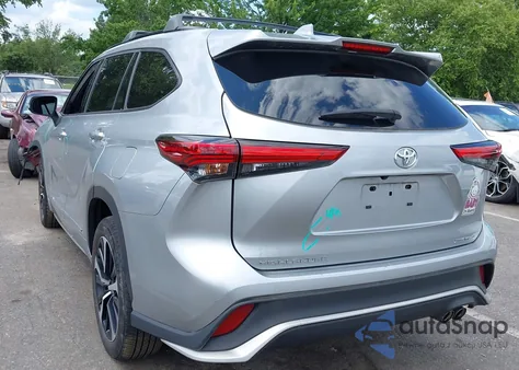 2022 Toyota Highlander Xse z USA, uszkodzony, nr VIN 5TDLZRBHXNS240560